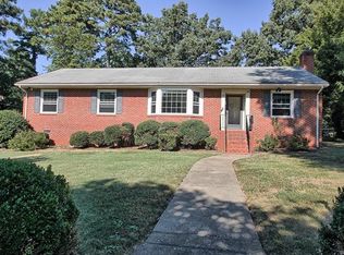 7324 Three Chopt Rd, Richmond, VA 23226