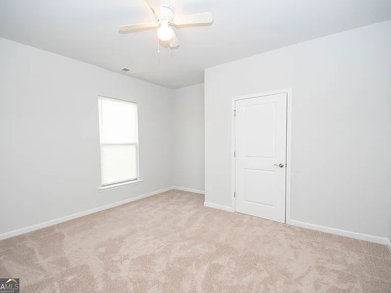 147 Soundview Trce — Photo 27