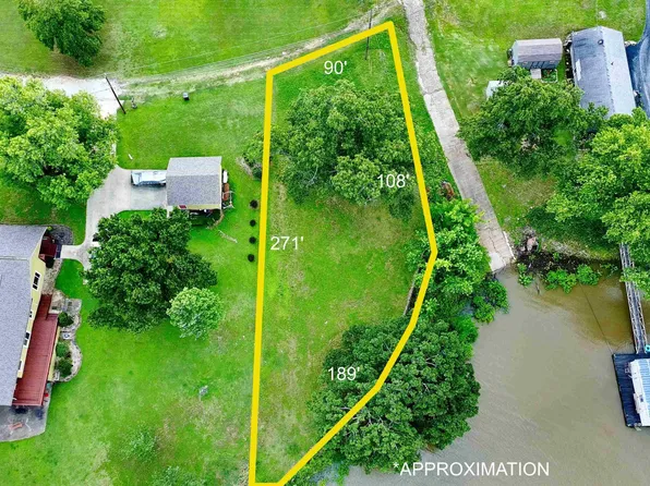 15 Colonial Hts #I, Grove, OK 74344