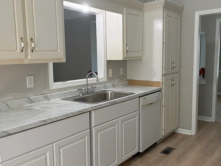 2700 Fort Daniels Dr — Photo 9