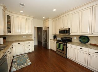 102 Hanging Moss Rd, Summerville, SC 29485