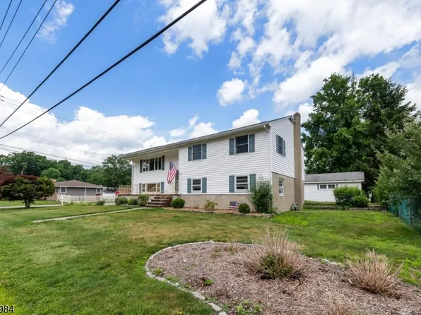 67 Greenbrook Dr, West Milford Twp., NJ 07480