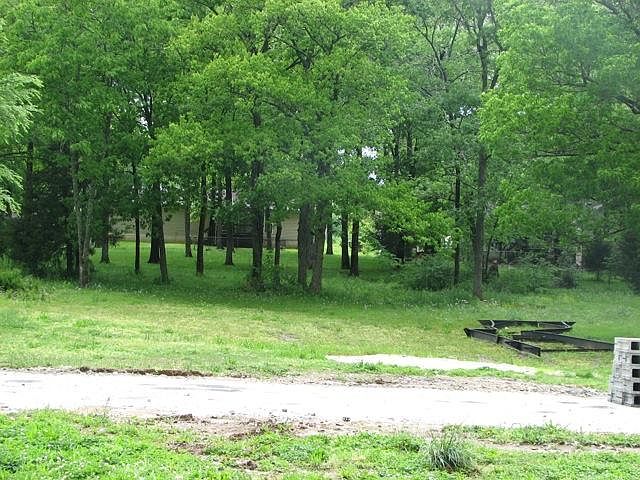 2nd image of 211 East Pkwy Lot 7