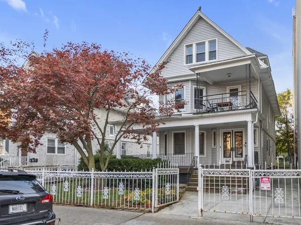 1414 Avenue H image 1 of 25