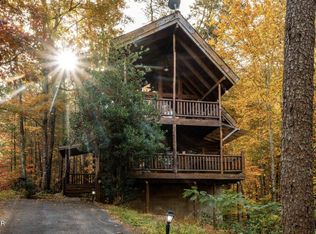 3040 Brothers Way, Sevierville, TN 37862