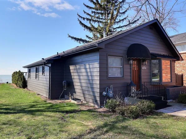 153 Adelaide St, Essex, ON N0R 1G0