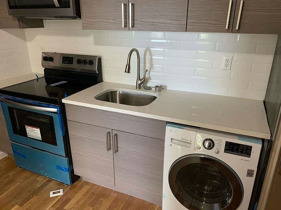 1st image of 241 Rockaway Ave #3B