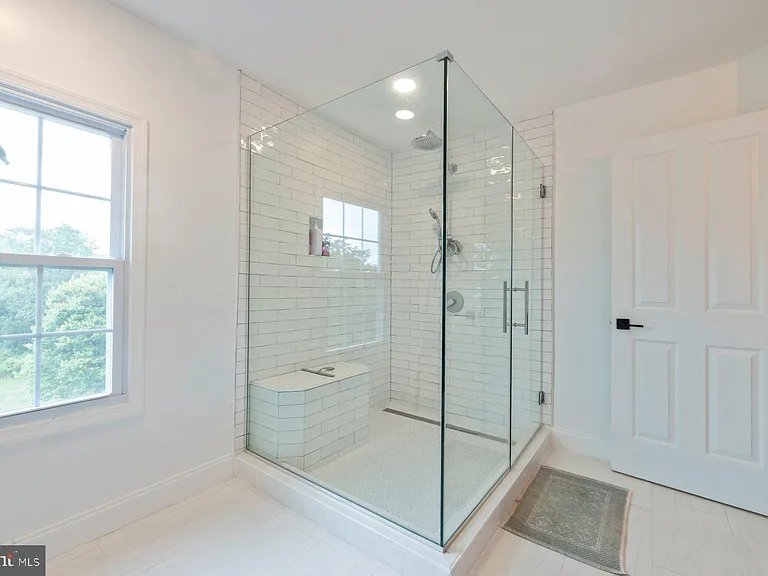 7017 Helmsdale Ct — Photo 23