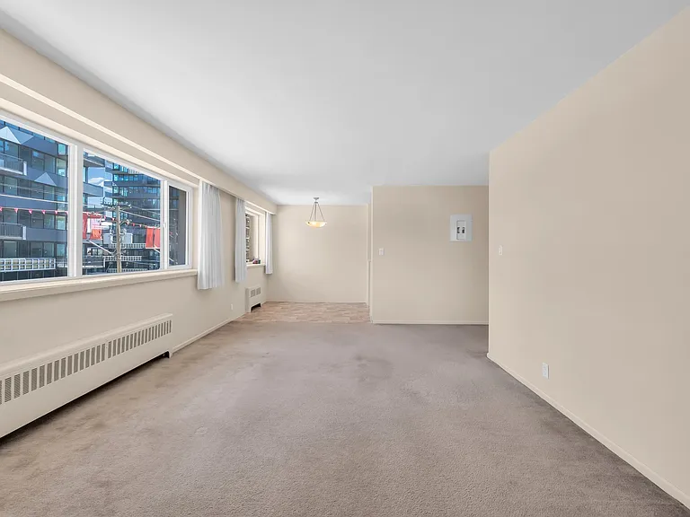 1101 Harwood St — Photo 18