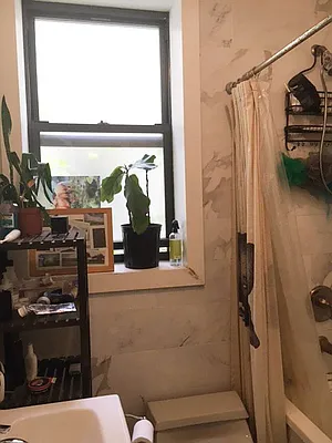 Rented by Nooklyn NYC LLC | media 30