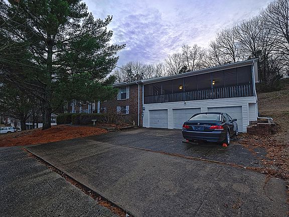 3-bay Garage