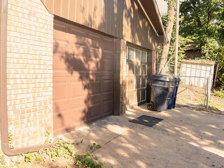 601 Skylark Dr — Photo 39