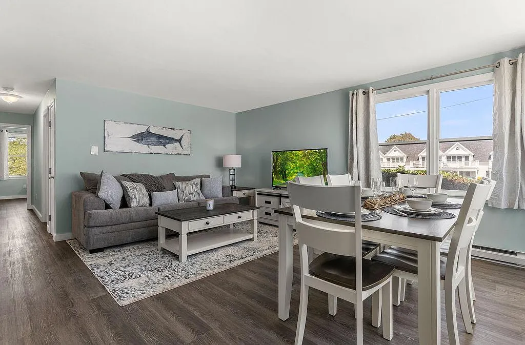 2 bed, 900 sqft, $2,250 — Photo 3