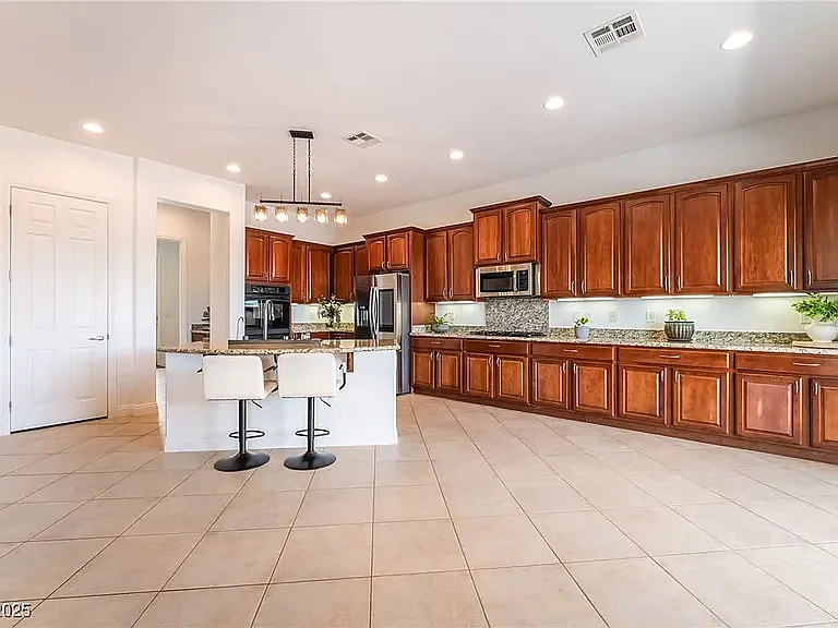 8824 Killians Greens Dr — Photo 13