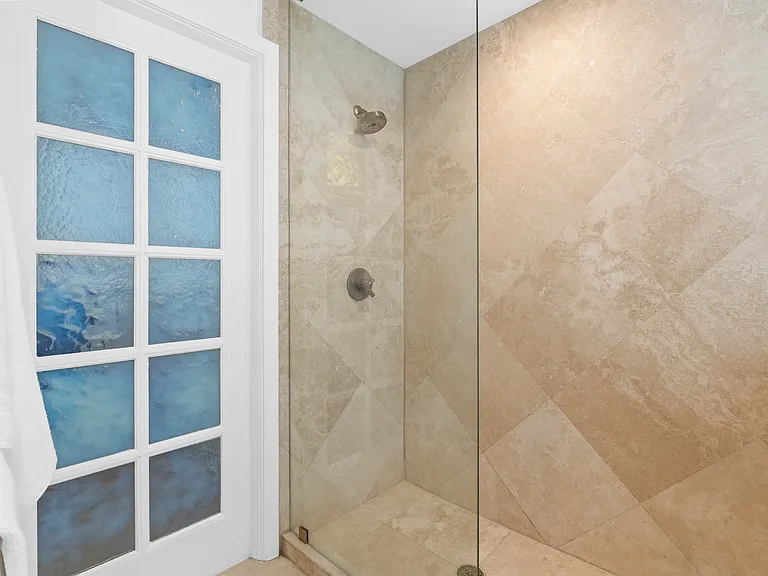 320 Euclid Ave — Photo 12