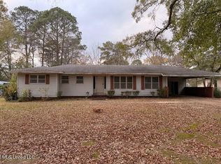 5863 Canton Park Dr, Jackson, MS 39211