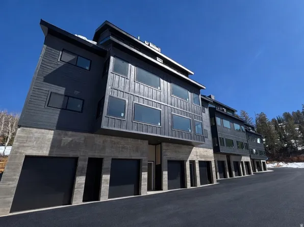 6560 N Wolf Creek Dr #4A, Eden, UT 84310