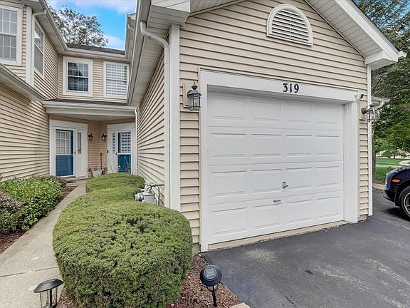 2nd image of 319 Glen Leven Ct