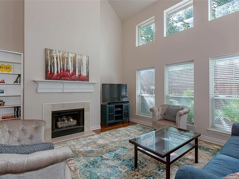 5735 Richmond Ave #B — Photo 10