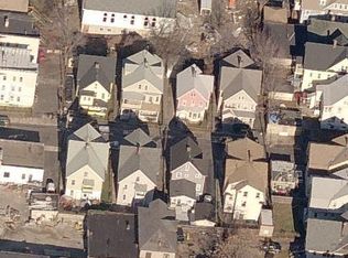 34 Autumn St, Bridgeport, CT 06608