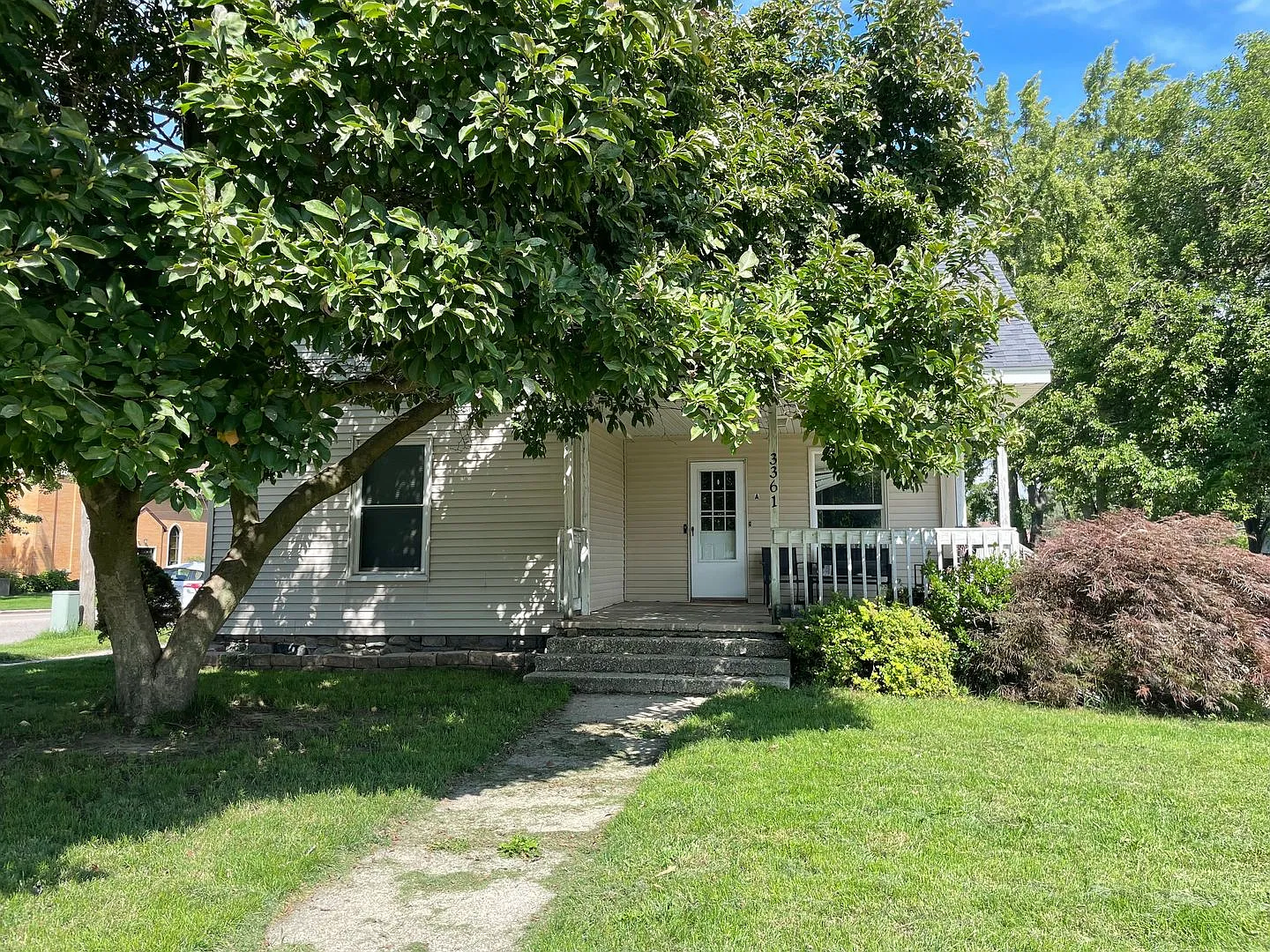 01339 - Van Buren 3361 — Photo 1