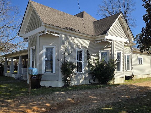3rd image of 207 W Central St