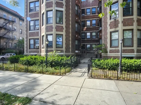 1269 Commonwealth Ave APT 5, Boston, MA 02134