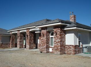 20122 Memory Ln, Apple Valley, CA 92308