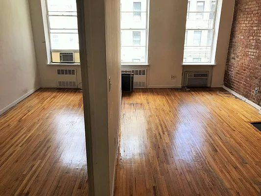 Rented by Joe Gotham LTD | media 20