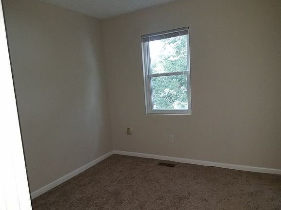 5th image of 2102 Kimball Cir
