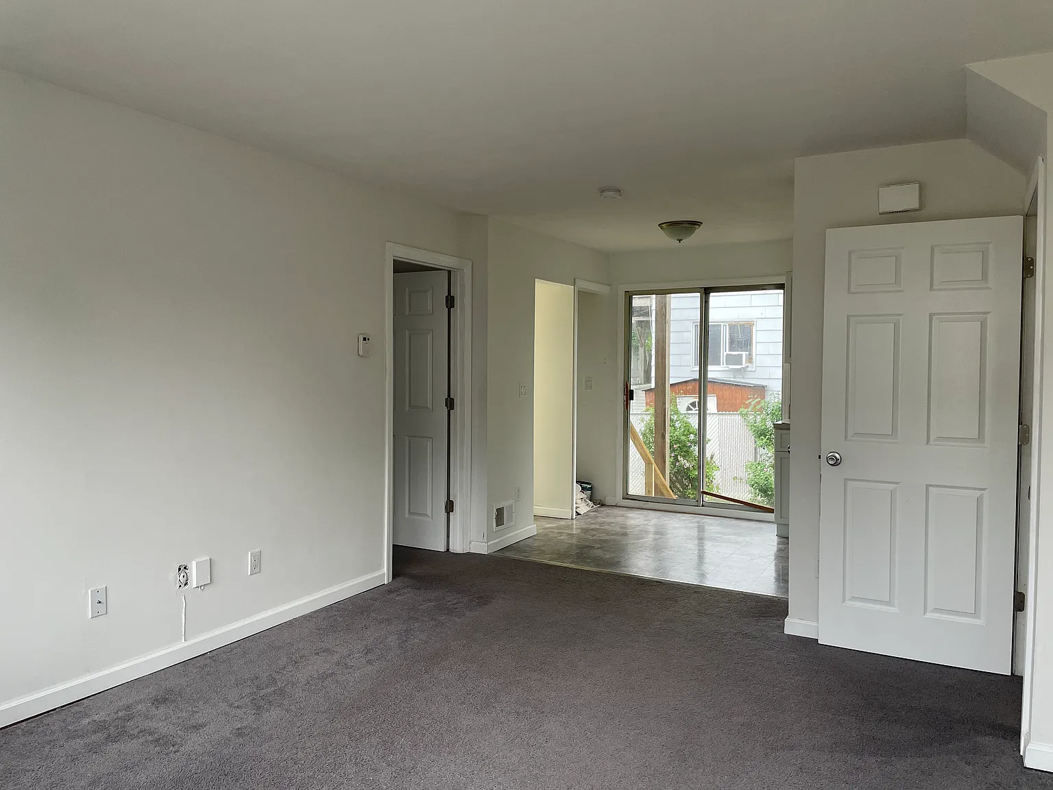 2 bed, 1145 sqft, $2,300 — Photo 3