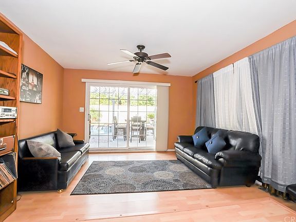 5th image of 6934 Balboa Blvd