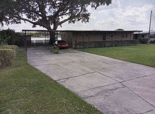 1 Bonny Shores Dr, Lakeland, FL 33805