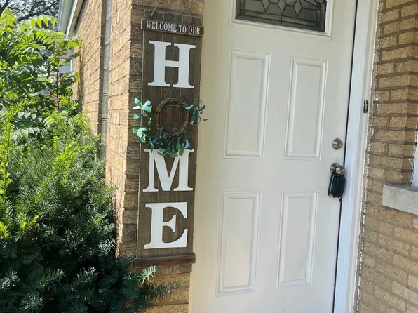 12504 S Loomis St, Calumet Park, IL 60827