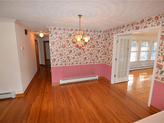 5th image of 5561 Stewart Dr