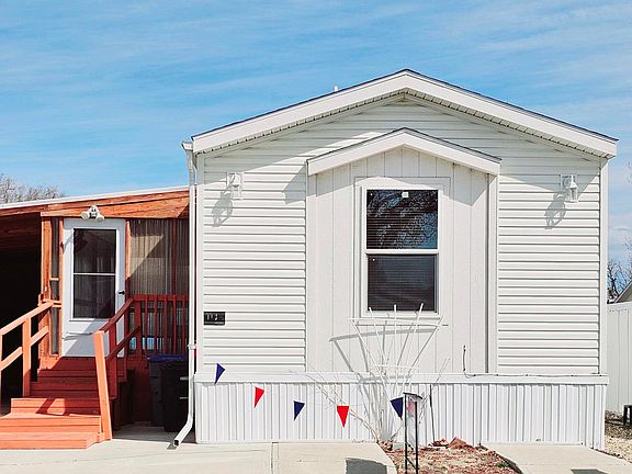 3rd image of 900 Mountain View Ave #113