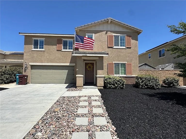 32376 Tyron Smith Ct — Photo 1