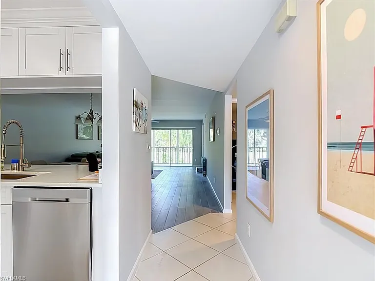 3685 Amberly Cir #D203 — Photo 12