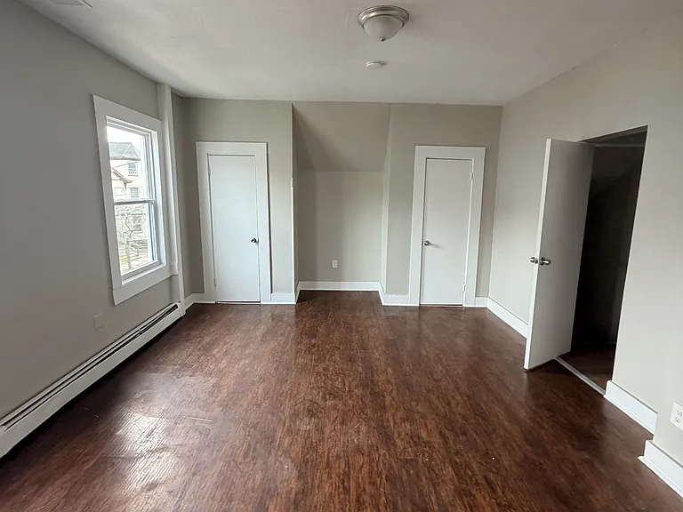 24 Shelter St #2-0 — Photo 1