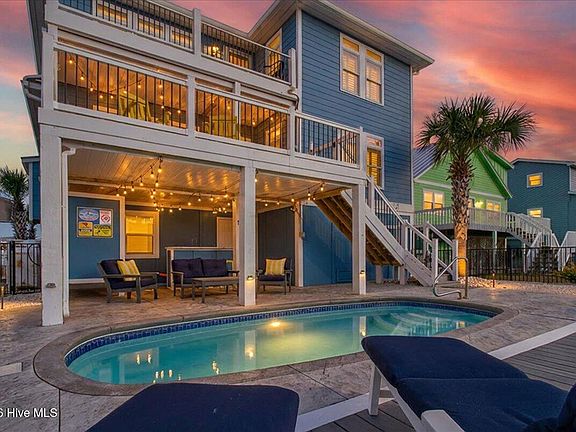 3rd image of 37 Driftwood Drive