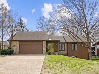 12702 Wenonga Ln, Leawood, KS, 66209