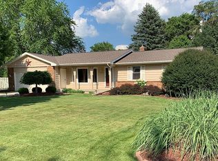 2079 Fernwood Dr, Jenison, MI 49428