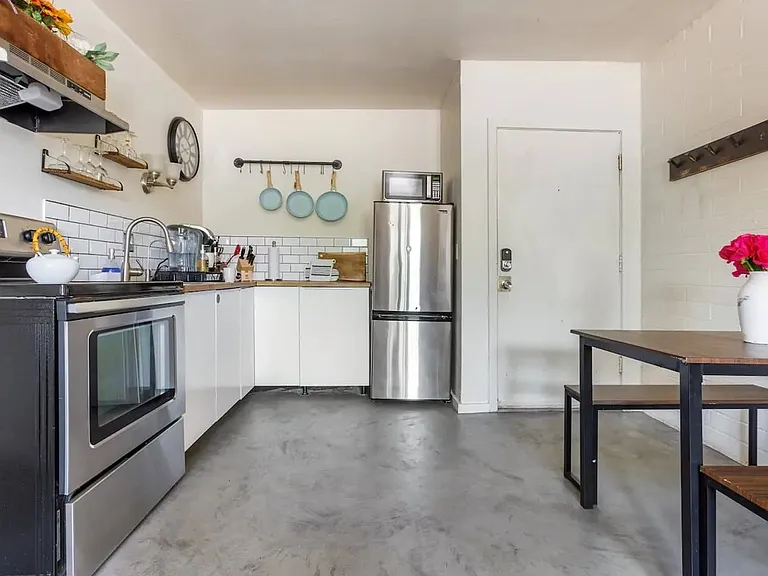 250 N Santa Rita Ave #1 — Photo 29