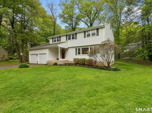 1 Horseshoe Circle, Simsbury, CT 06070
