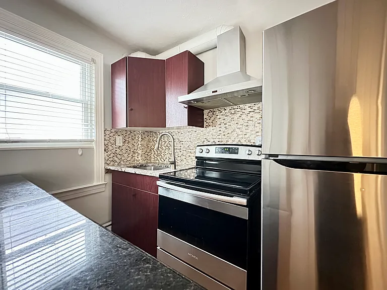 419 Maple Ave #A — Photo 10