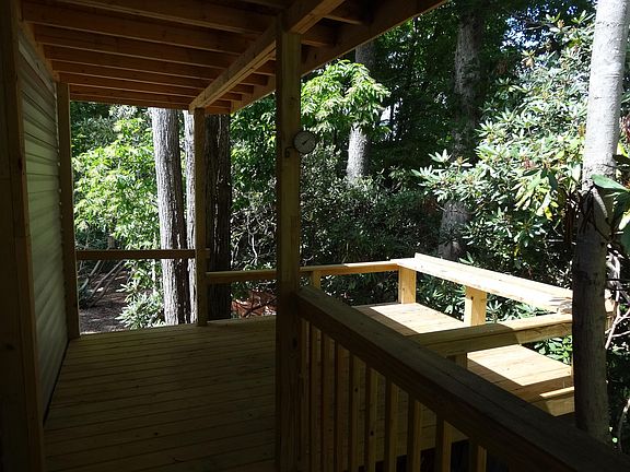 2nd image of 500 Old Buck Mountain Rd