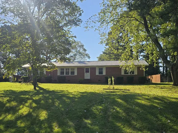 222 Orchard Ln, Winchester, TN 37398