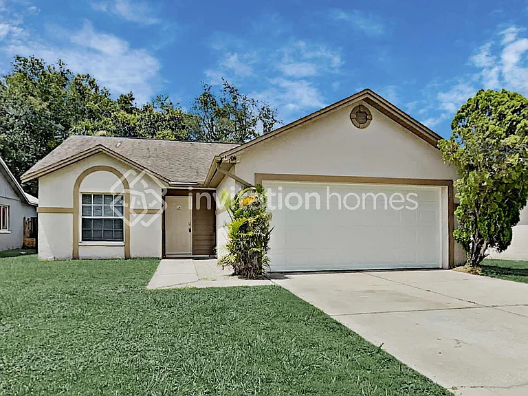 1714 Brandon Trace Ave — Photo 1
