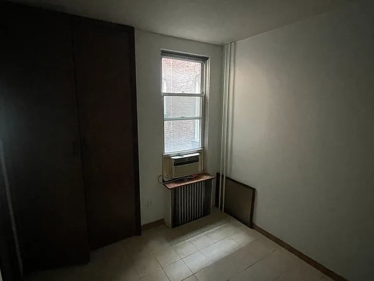 1735 Grove St #1 — Photo 2