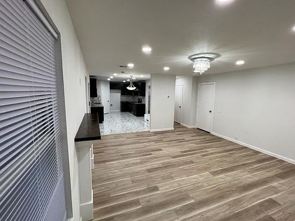 5th image of 7014 Glenshire Dr